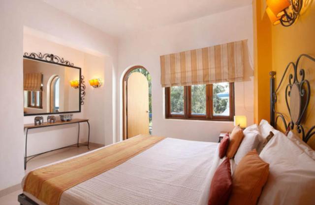 Monterio Hotell Baga Exteriör bild